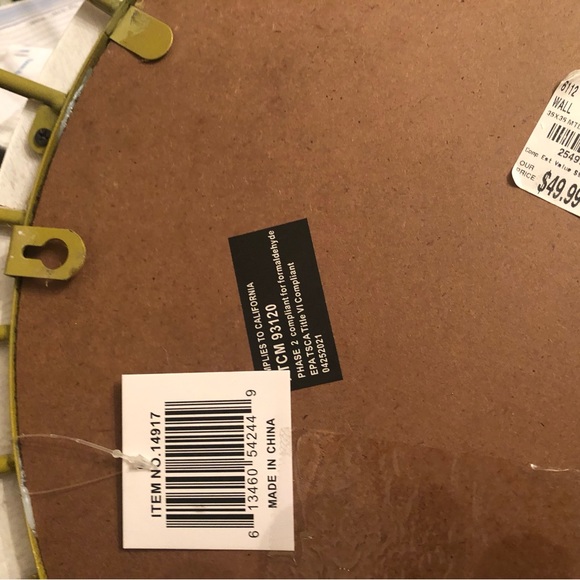 Round Mirrors for Wall DecorGreat Home Accessories for Bedroom or Mantels. Gold - Picture 2 of 3